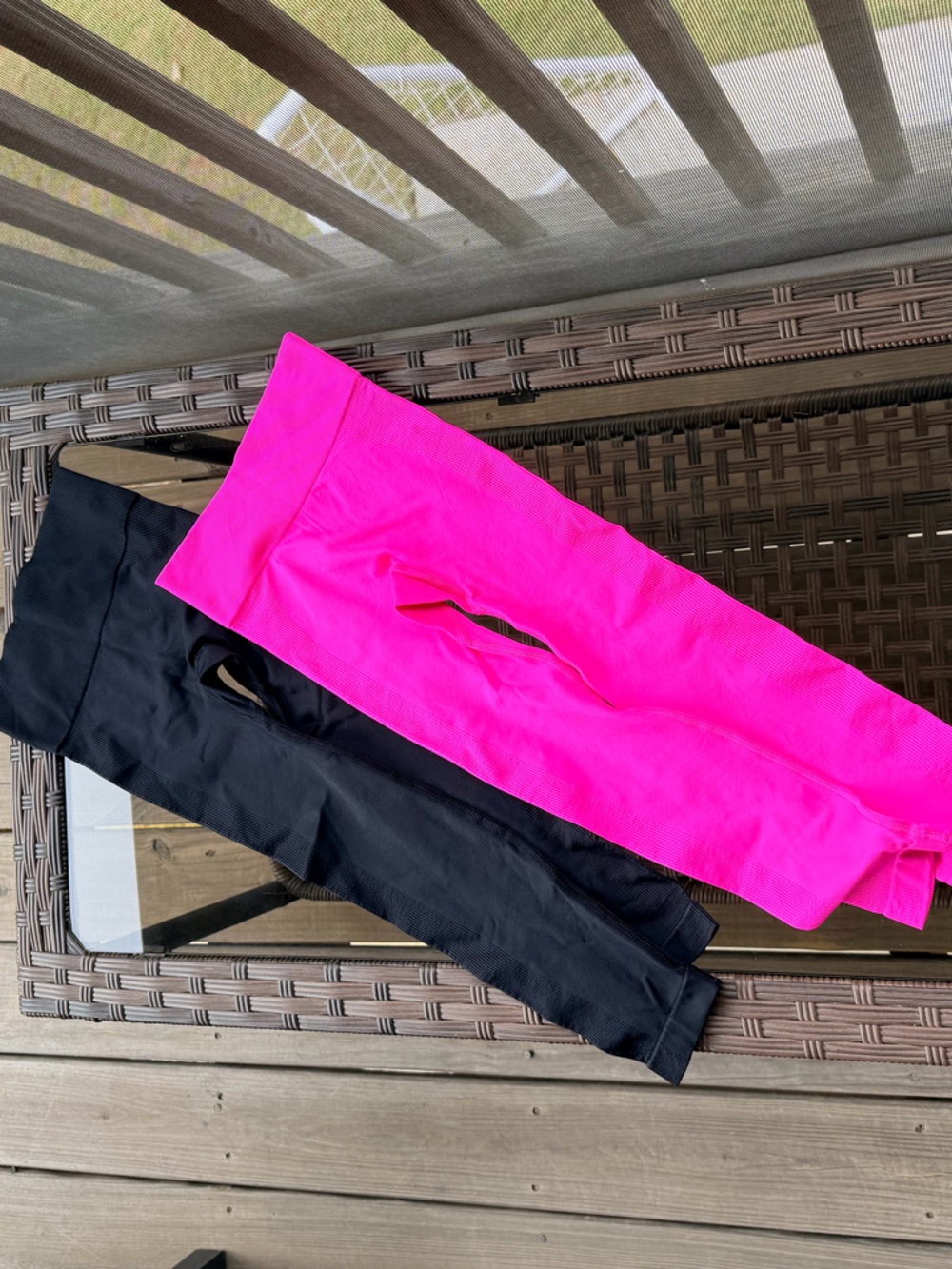 Old Navy Kids Active Leggings - Hot Pink and Black Size Small